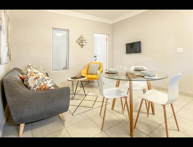 1 BEDROOM PROPERTY TO RENT IN RANDBURG CENTRAL